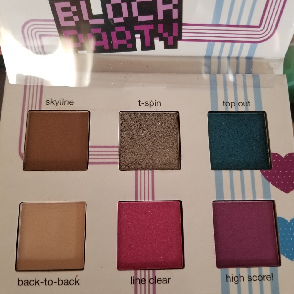 Makeup Bundle 1 - Picture 3 of 4